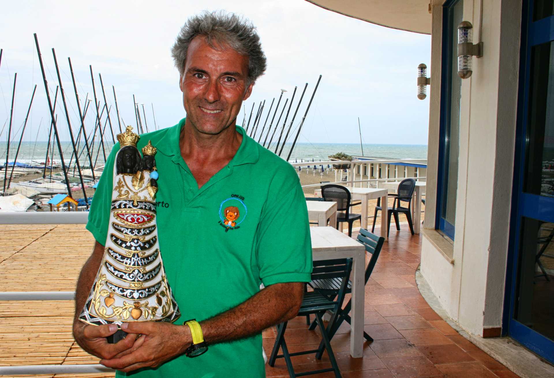 La Madonna di Loreto dalla Citt del Vaticano a Lampedusa in kayak